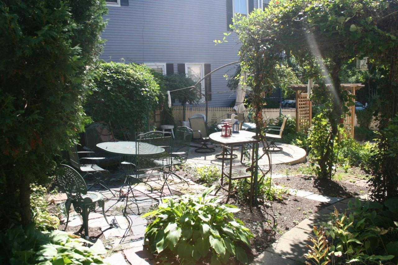精巧住宿加早餐旅馆 纽波特 外观 照片